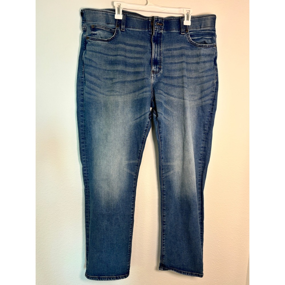Lee Extreme Motion MVP Athletic Fit Jeans Mens 42x32 Medium Wash Blue 102018312